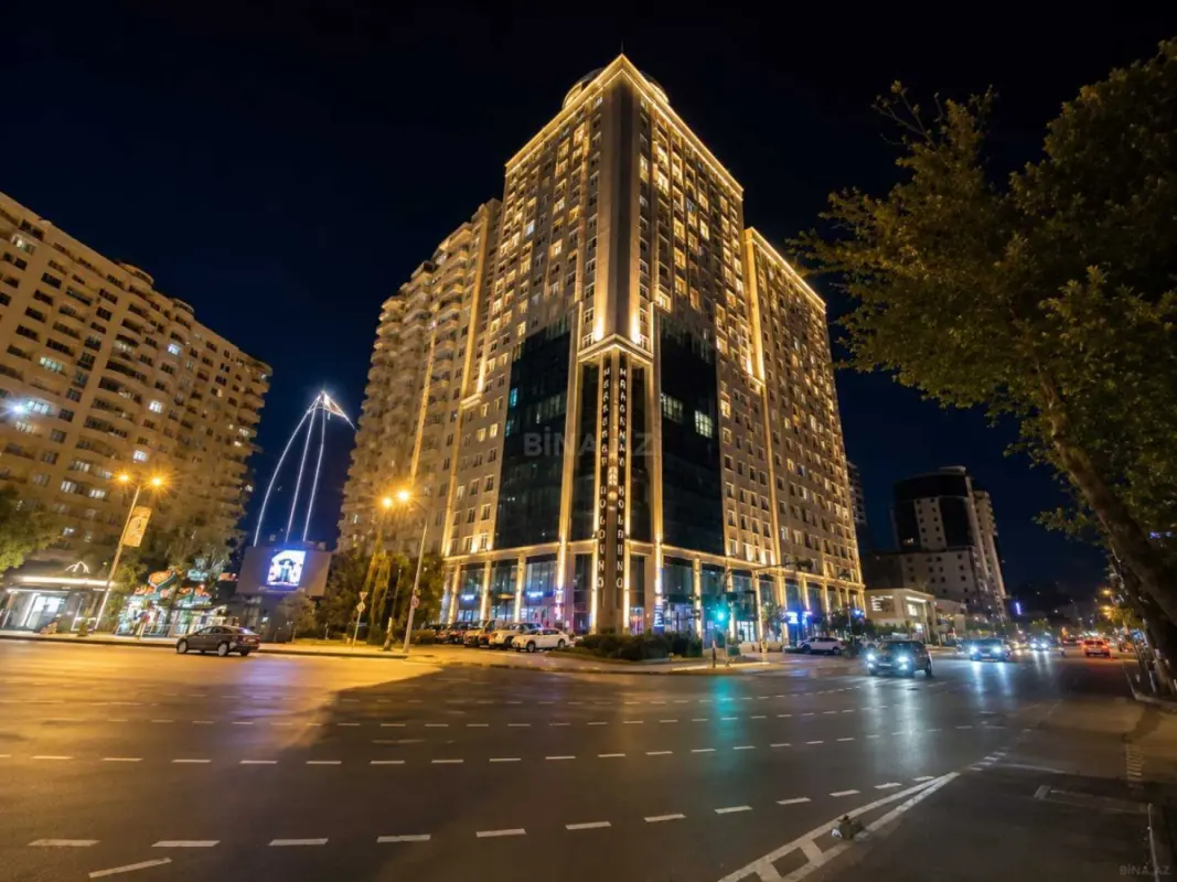 Satılır 2 otaqlı mənzil 83 m²
