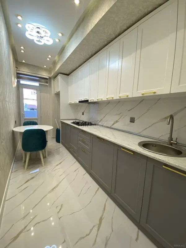 Satılır 2 otaqlı mənzil 65 m²