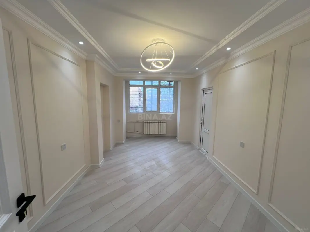 Satılır 4 otaqlı mənzil 110 m²
