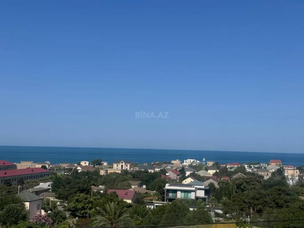 Satılır 7 otaqlı həyət evi 500 m²
