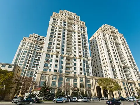 Satılır 3 otaqlı mənzil 150 m² — Bakı 3 otaq 150.00 m²