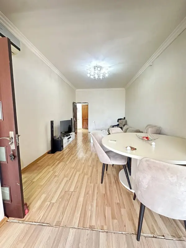 Satılır 3 otaqlı mənzil 67 m²