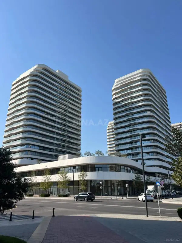 Satılır 2 otaqlı mənzil 82 m²