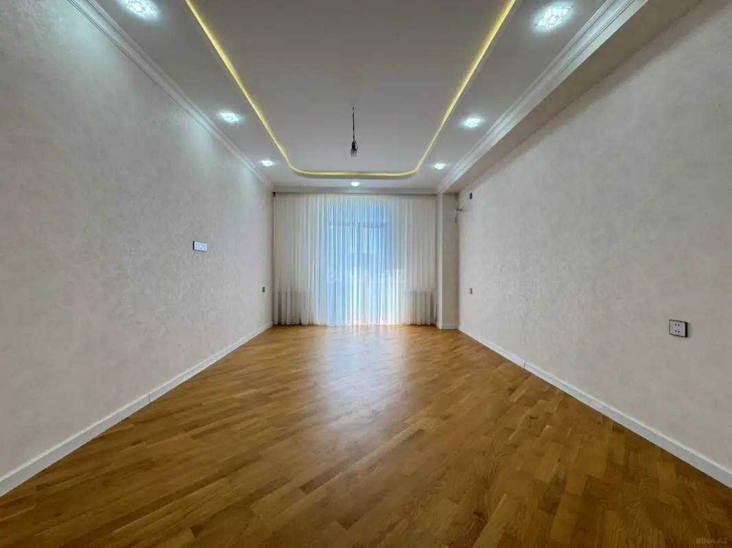 Satılır 2 otaqlı mənzil 88 m²