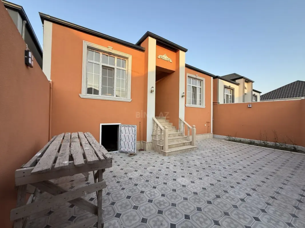 Satılır 4 otaqlı həyət evi 110 m²