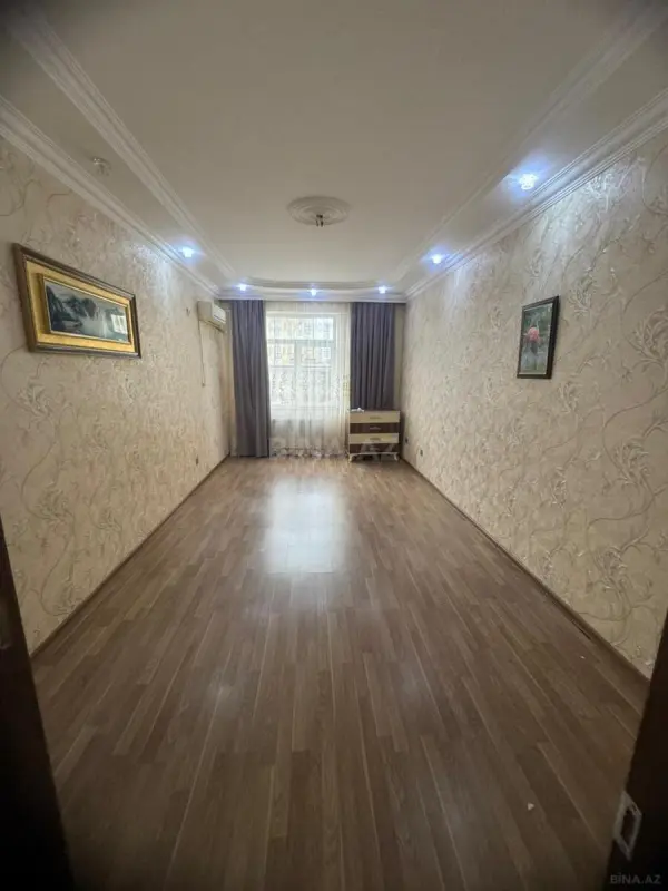 Kirayə verilir 2 otaqlı mənzil 80 m²