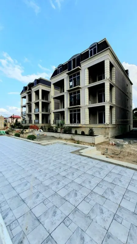 Satılır 2 otaqlı mənzil 85 m²