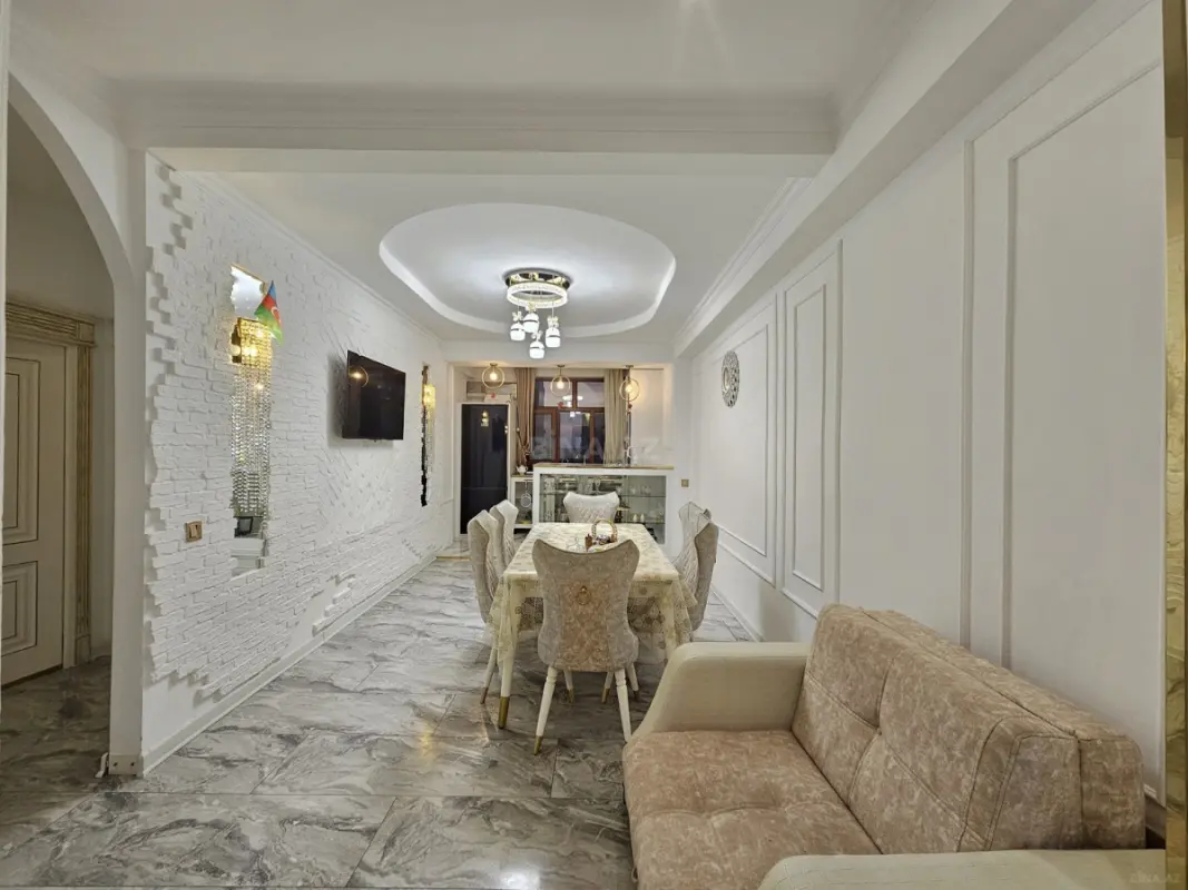 Satılır 3 otaqlı mənzil 83 m²