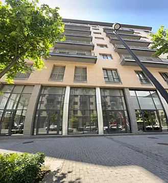 Kirayə verilir obyekt 100 m² — Bakı 100.00 m²