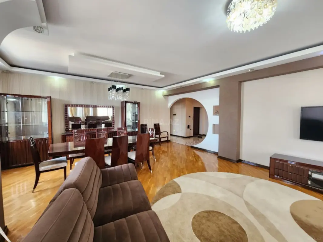 Kirayə verilir 3 otaqlı mənzil 135 m²