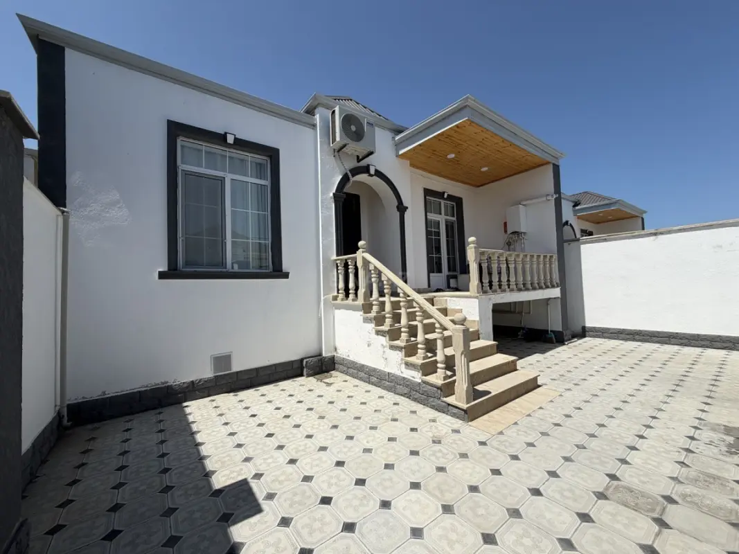 Satılır 4 otaqlı həyət evi 90 m²