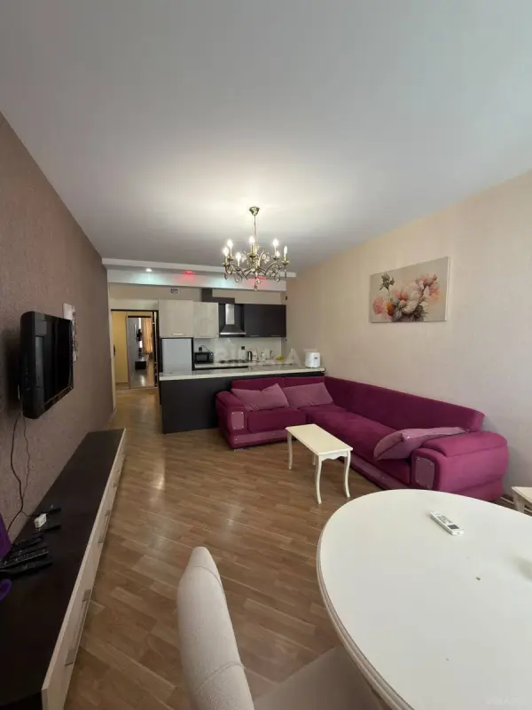 Kirayə verilir 2 otaqlı mənzil 75 m²