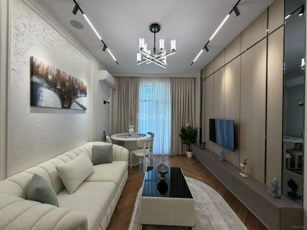 Satılır 2 otaqlı mənzil 68 m²