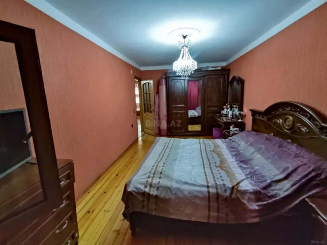 Satılır 4 otaqlı mənzil 90 m²