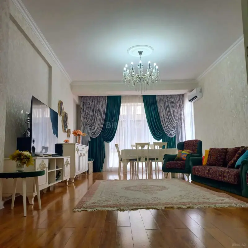 Satılır 3 otaqlı mənzil 124 m²