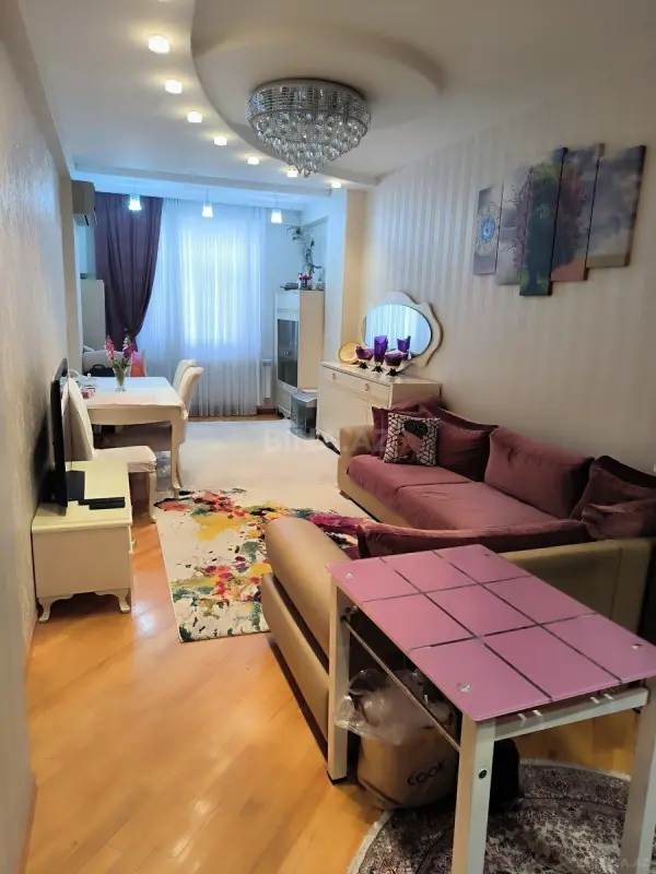 Satılır 3 otaqlı mənzil 86 m²