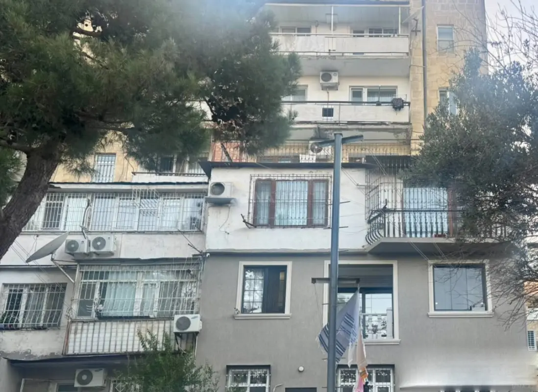 Satılır 3 otaqlı mənzil 90 m²