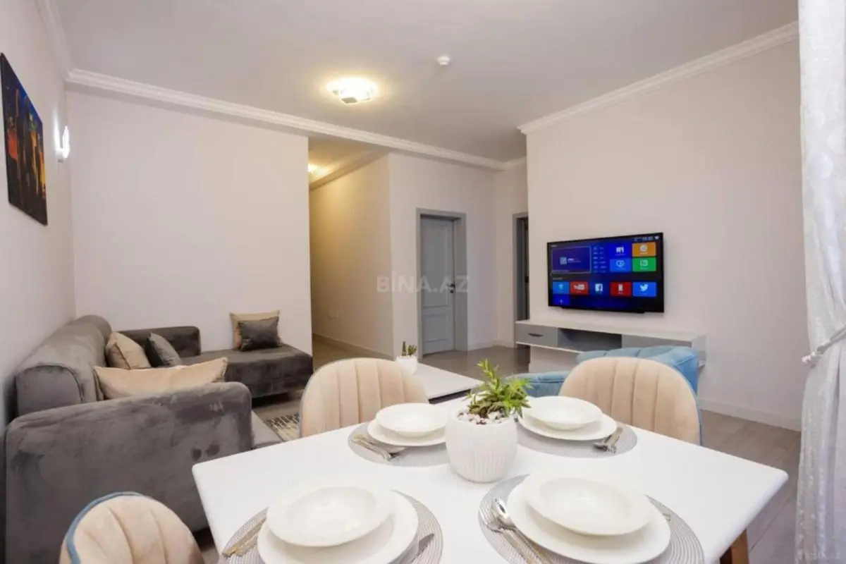 Kirayə verilir 2 otaqlı mənzil 72 m²