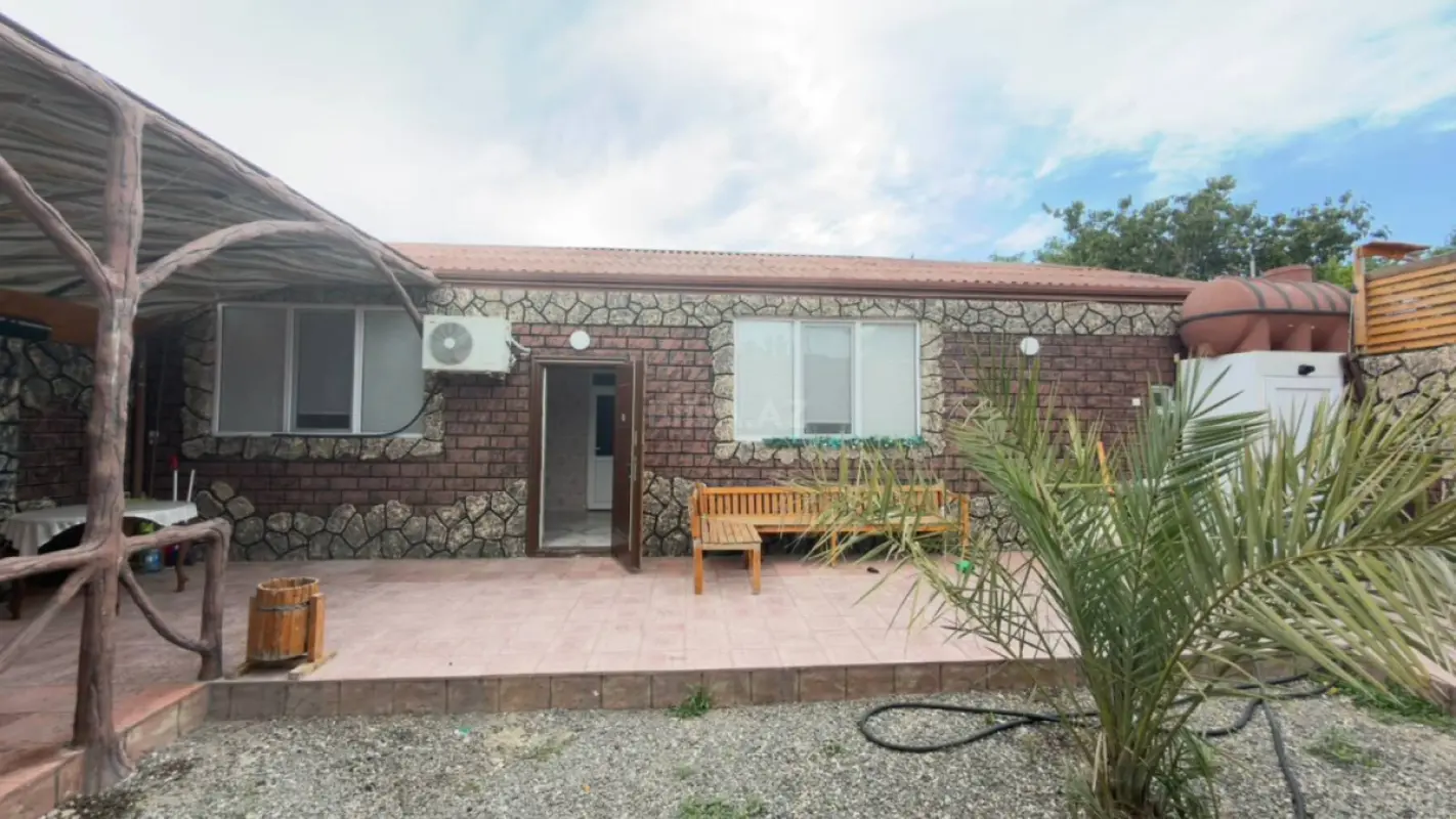 Satılır 4 otaqlı həyət evi 110 m²