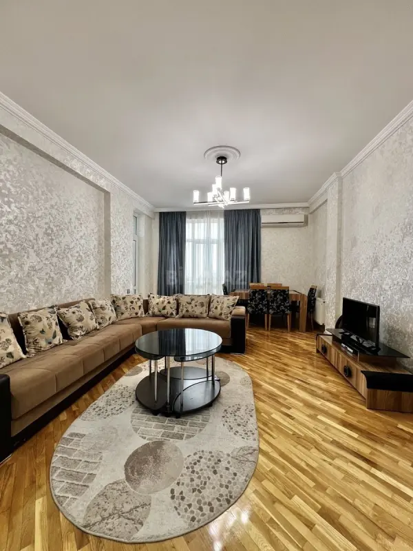 Satılır 2 otaqlı mənzil 90 m²