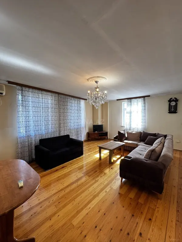 Kirayə verilir 4 otaqlı həyət evi 160 m²