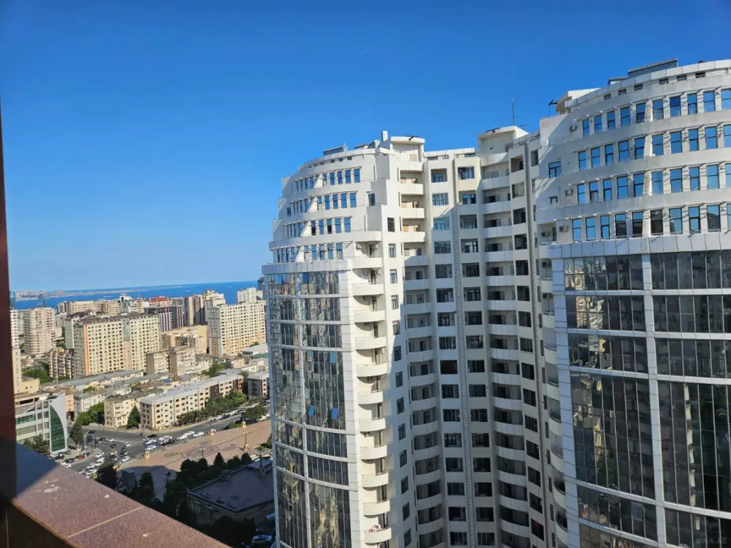 Satılır 3 otaqlı mənzil 100 m²