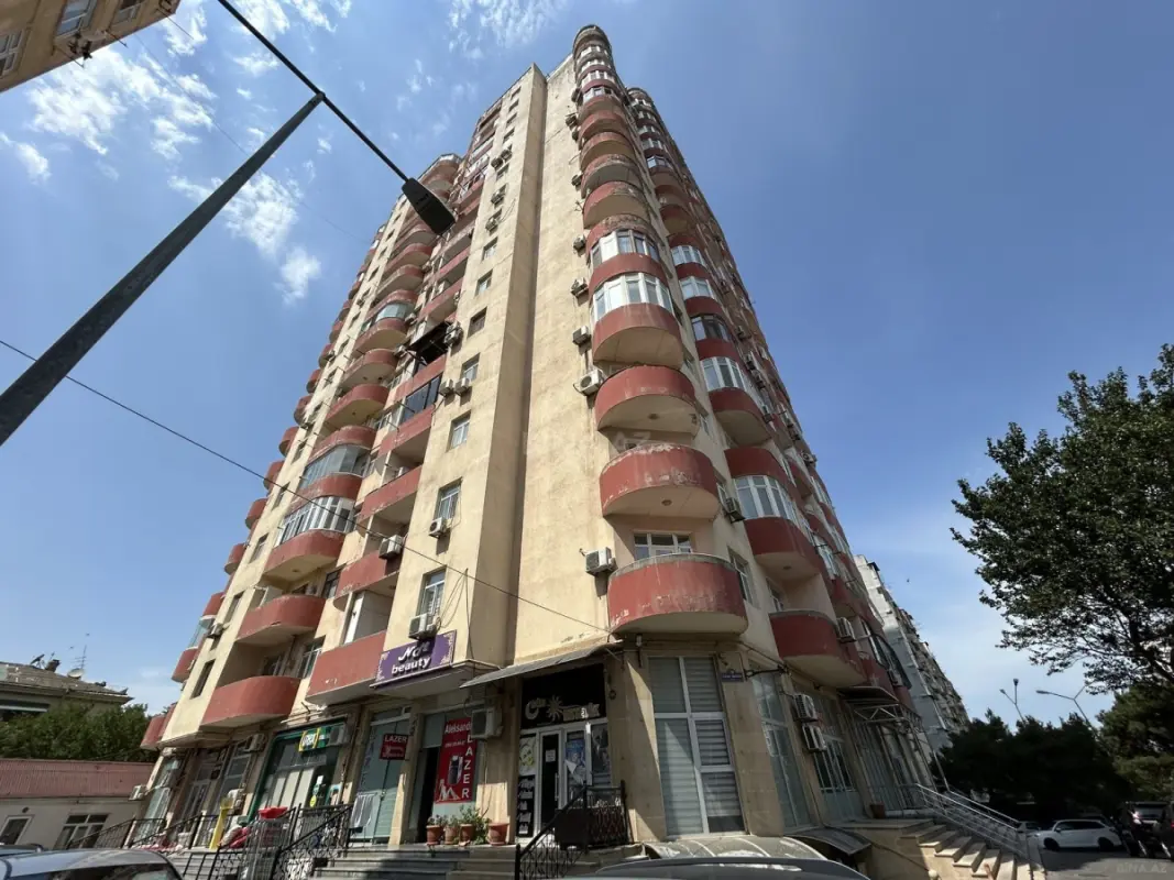 Kirayə verilir 3 otaqlı mənzil 138 m²