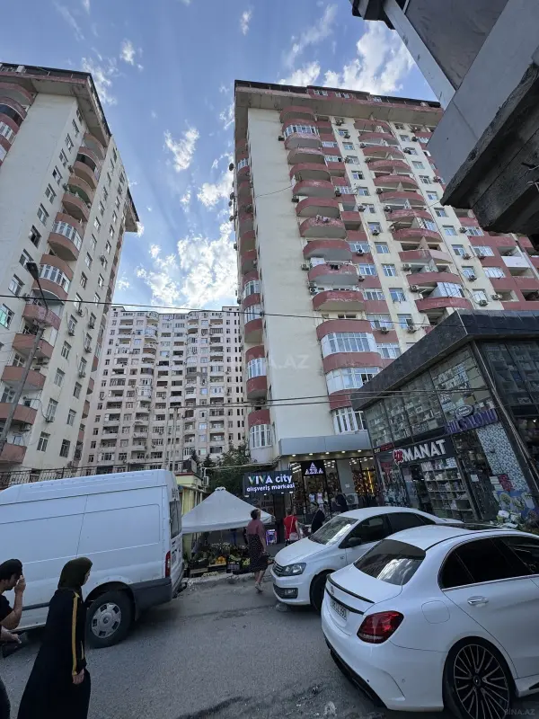 Satılır 2 otaqlı mənzil 88 m²