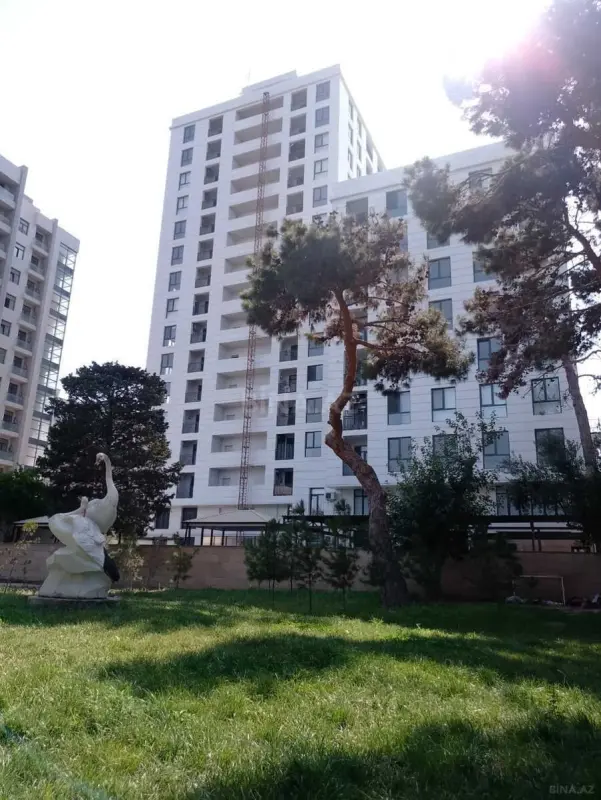 Satılır 3 otaqlı mənzil 128 m²