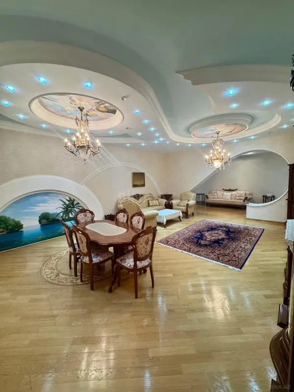 Kirayə verilir 4 otaqlı mənzil 210 m²
