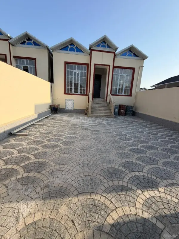 Satılır 4 otaqlı həyət evi 110 m²