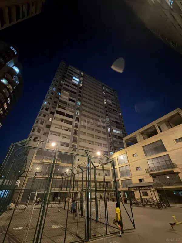 Satılır 2 otaqlı mənzil 67 m²