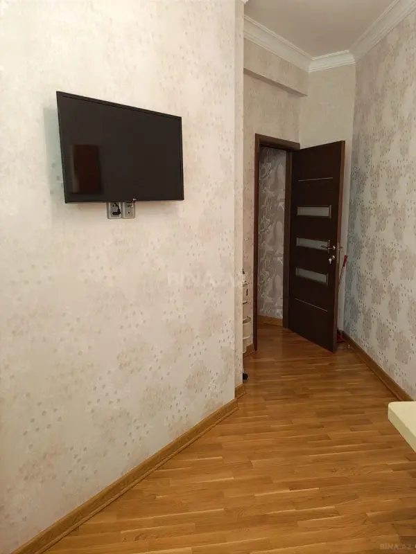Satılır 3 otaqlı mənzil 109 m²
