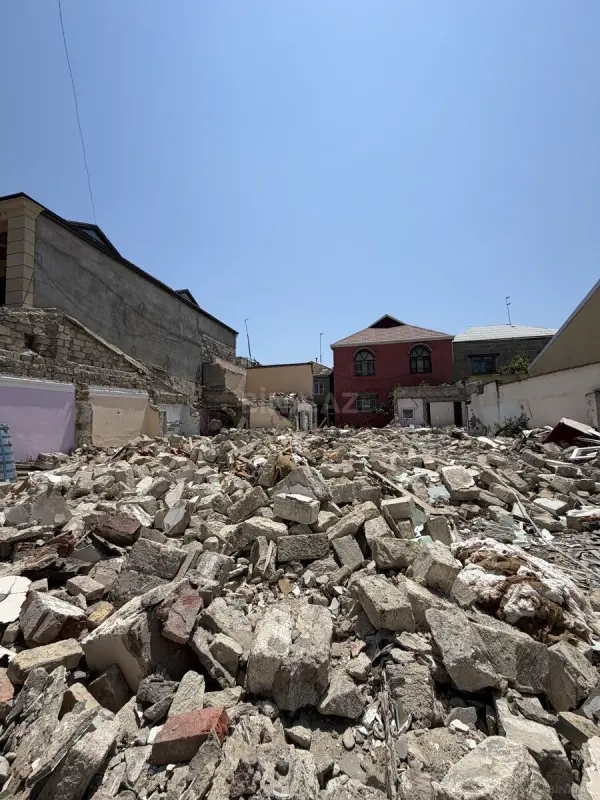 Satılır torpaq sahəsi 2 m²