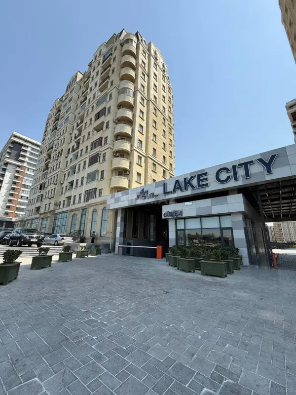 Satılır 2 otaqlı mənzil 70 m²