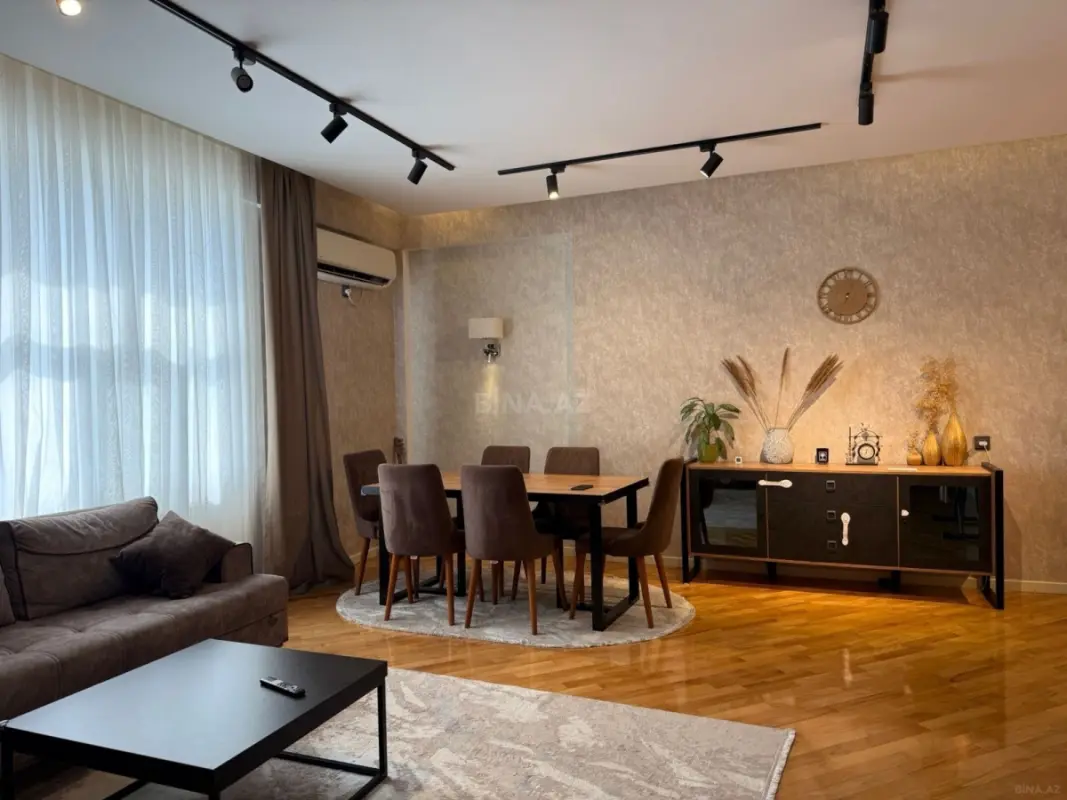 Satılır 3 otaqlı mənzil 95 m²