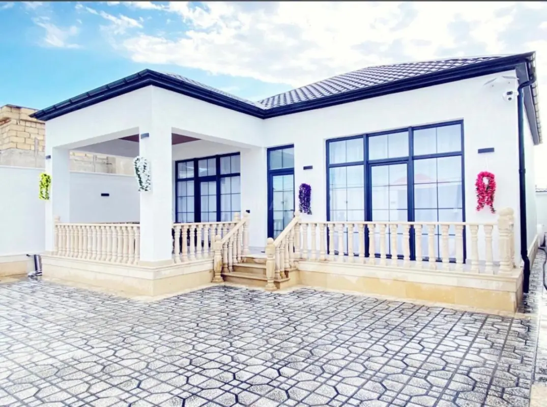 Satılır 3 otaqlı həyət evi 100 m²
