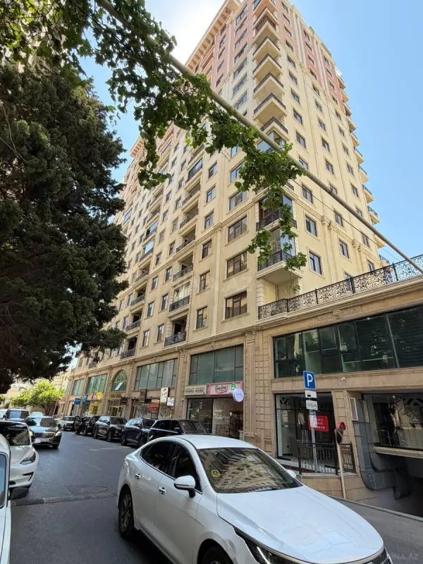 Satılır 2 otaqlı mənzil 63 m²