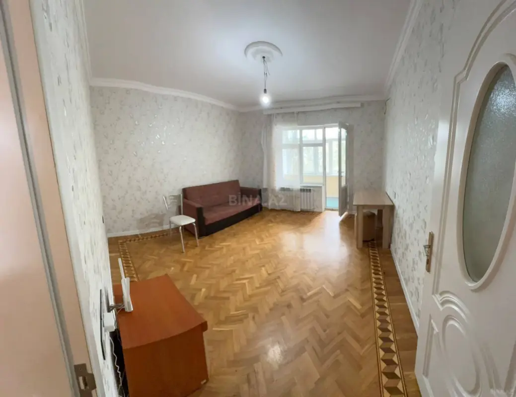 Satılır 2 otaqlı mənzil 70 m²