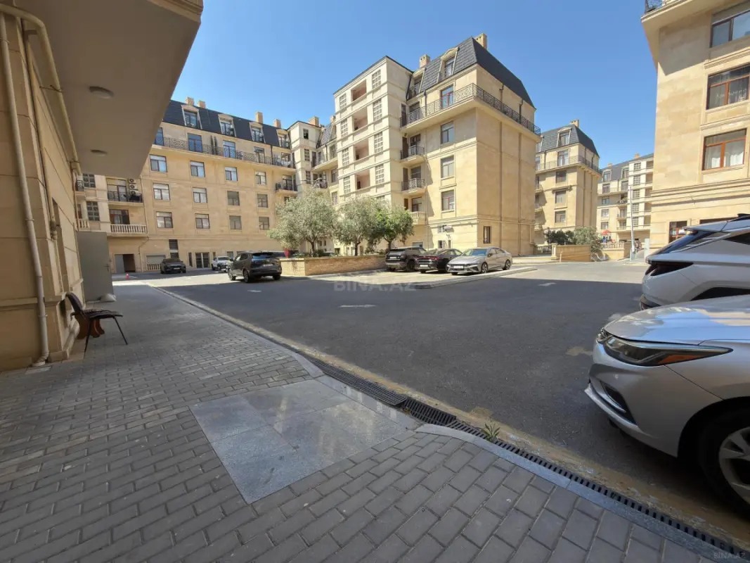 Satılır 3 otaqlı mənzil 119 m²