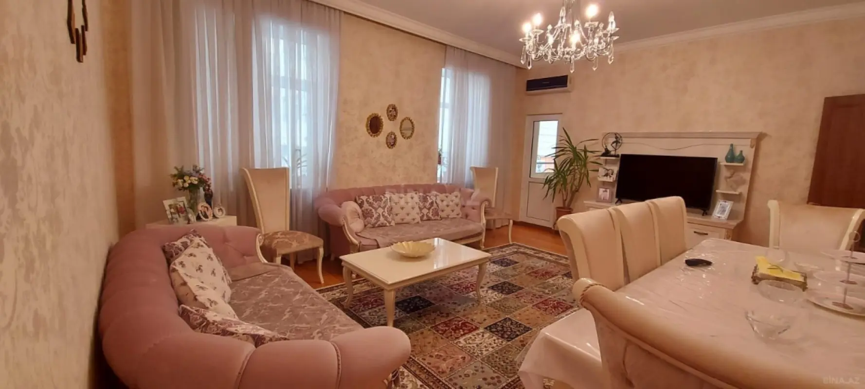 Satılır 3 otaqlı mənzil 127 m²