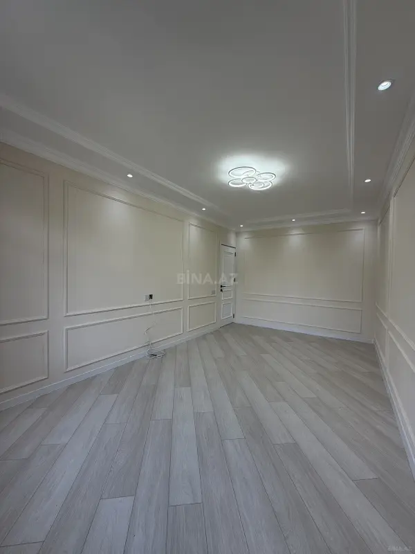 Satılır 4 otaqlı mənzil 115 m²