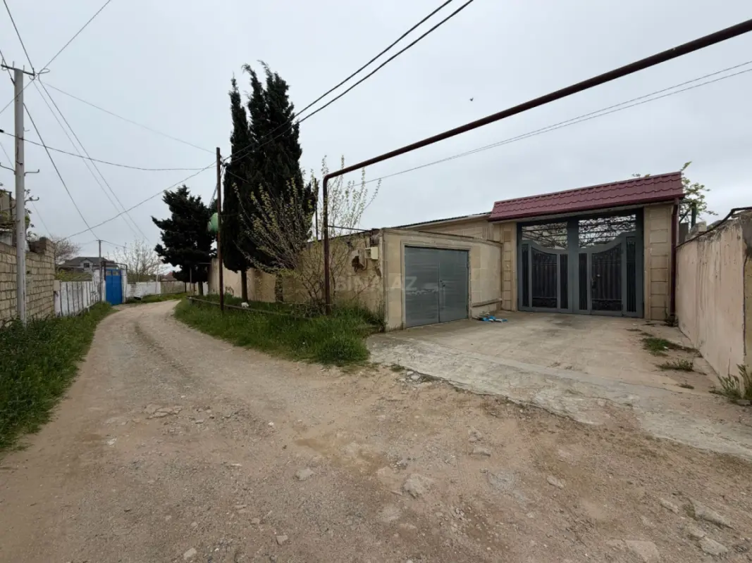 Satılır 4 otaqlı həyət evi 190 m²