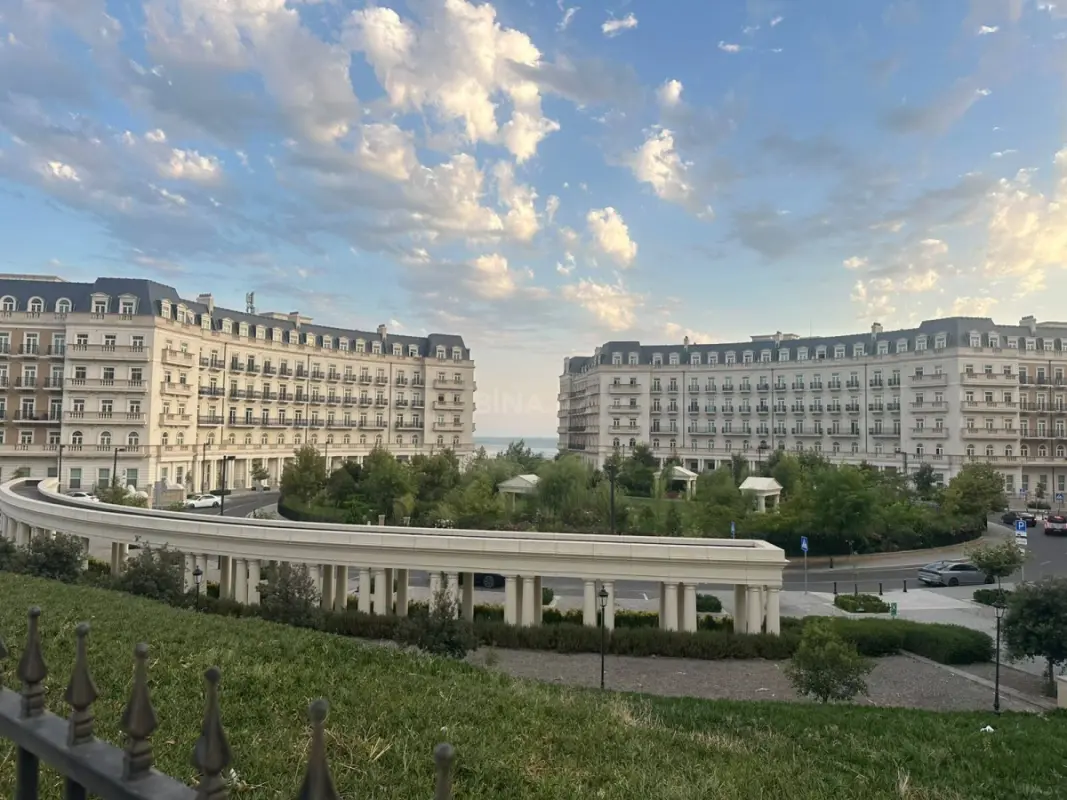 Satılır 2 otaqlı mənzil 62 m²