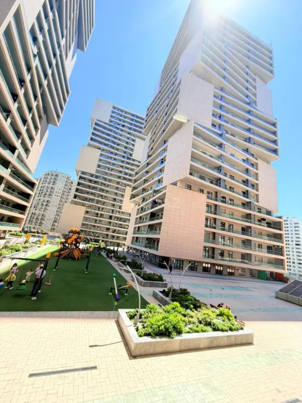 Kirayə verilir 3 otaqlı mənzil 148 m²