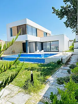 Kirayə verilir 4 otaqlı həyət evi 150 m² — Bakı, Şüvəlan 4 otaq 150.00 m²