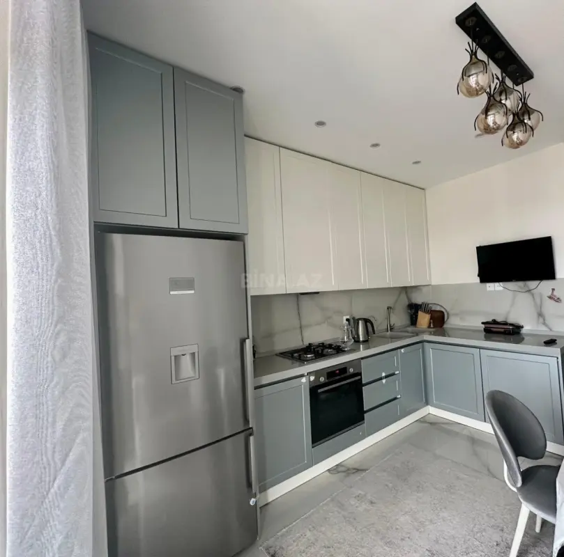 Satılır 3 otaqlı mənzil 107 m²