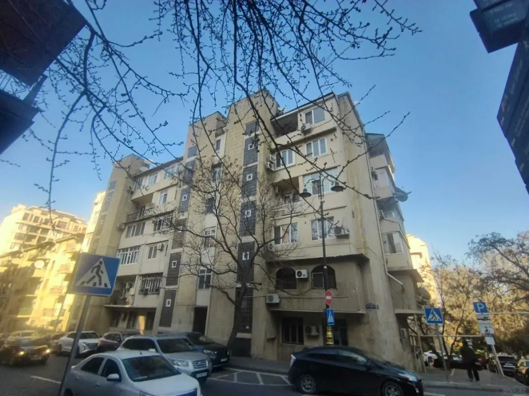 Satılır 2 otaqlı mənzil 57 m²