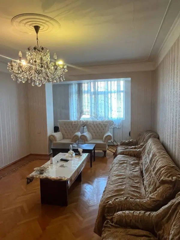 Satılır 3 otaqlı mənzil 95 m²