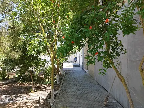 Satılır 5 otaqlı həyət evi 200 m² — Bakı 5 otaq 200.00 m²